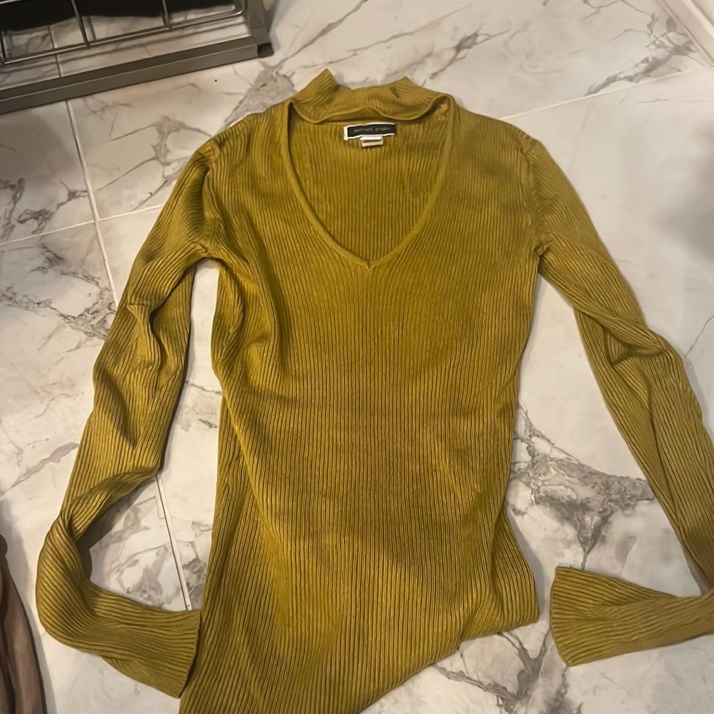 Mustard green sweater